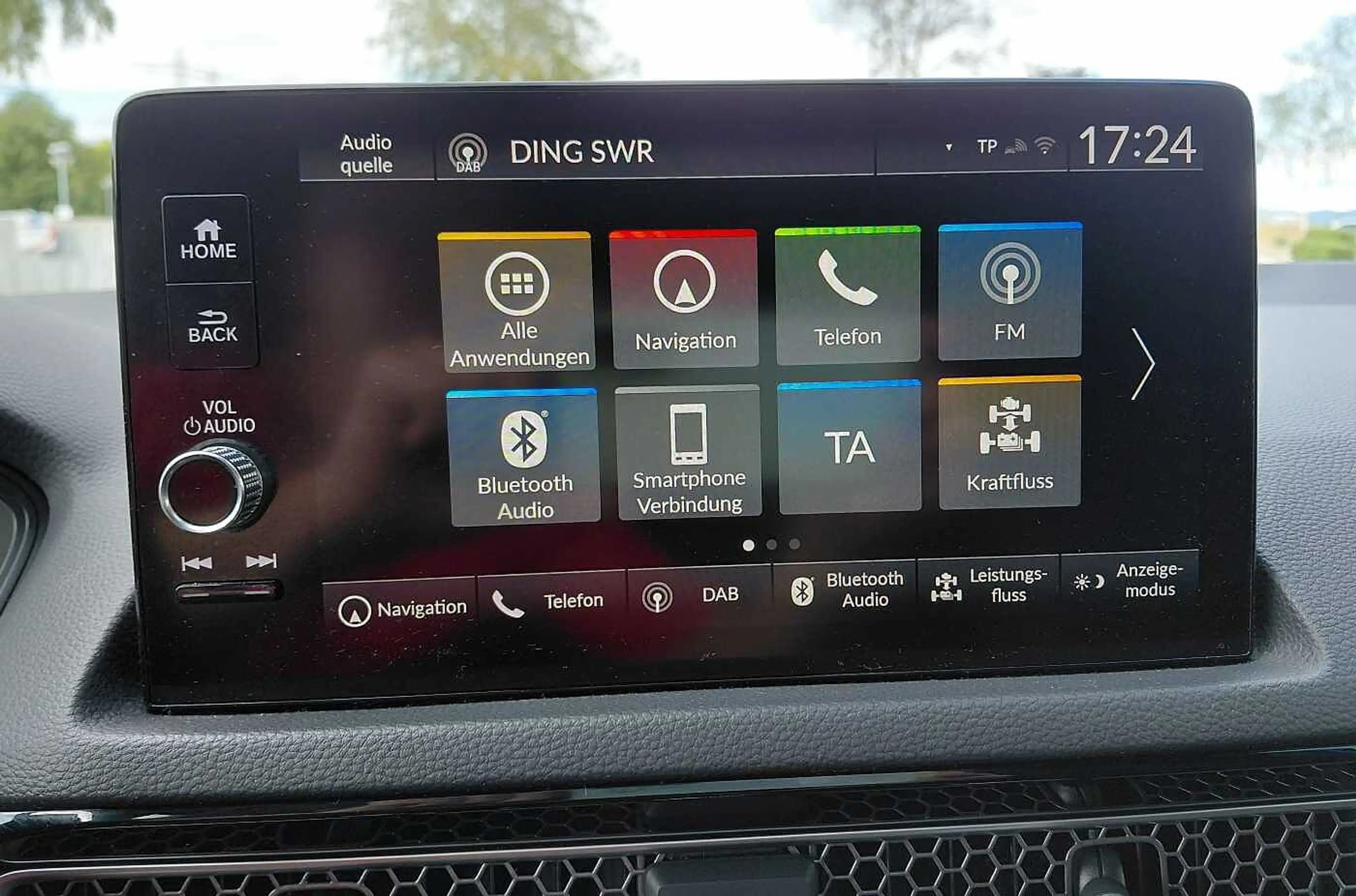 Honda Civic e:HEV 2.0 i-MMD Hybrid Sport — photo 12