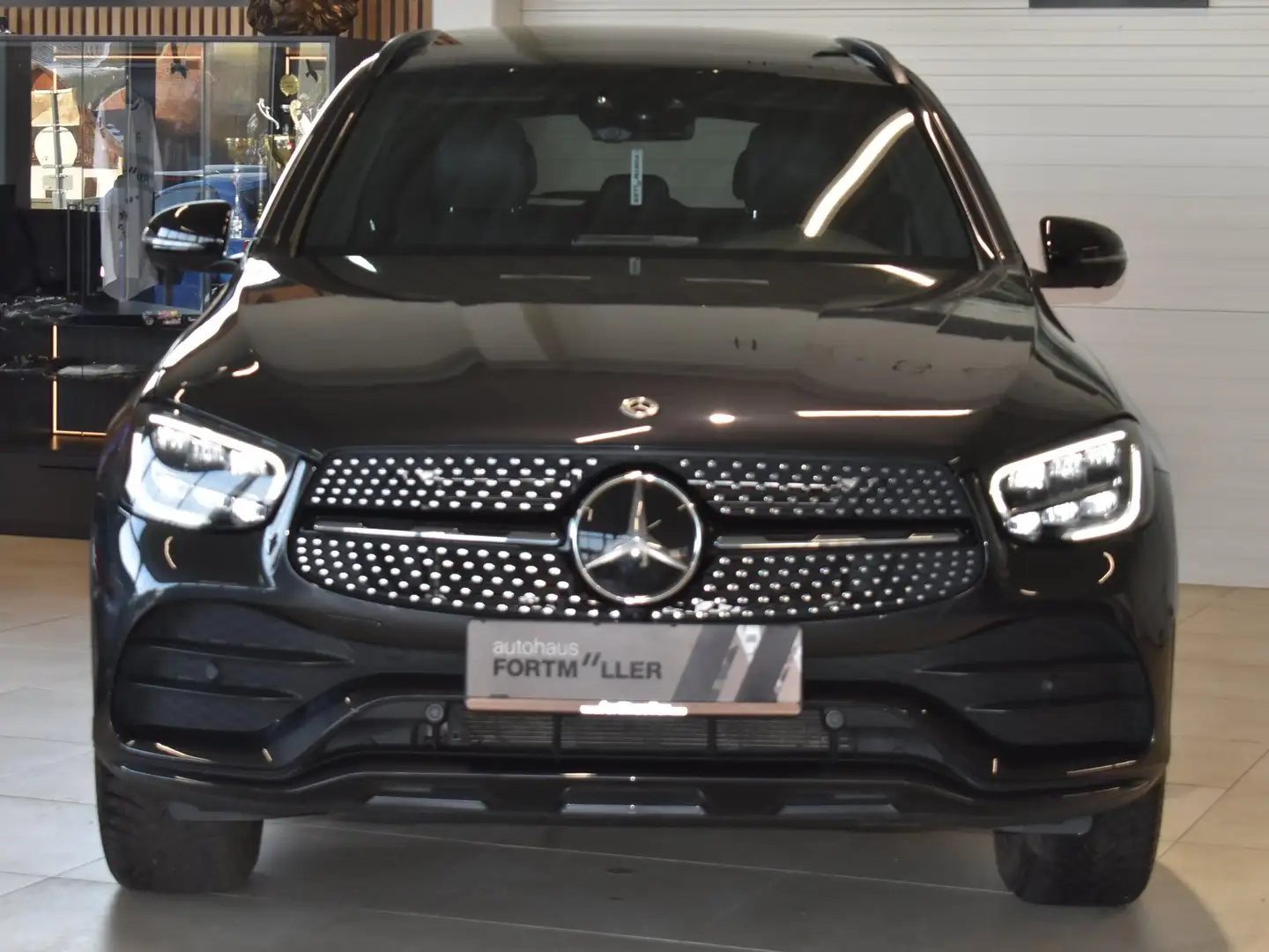 Mercedes-Benz GLC 300 de 4Matic//AMG Sport //AHK//Pano//Night Grau - 2