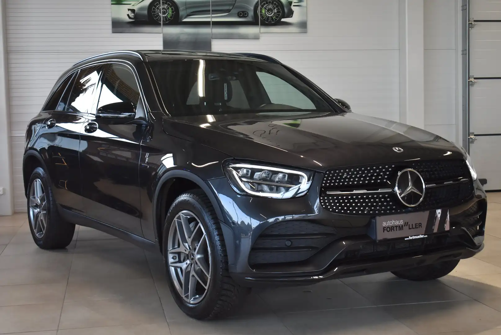 Mercedes-Benz GLC 300 de 4Matic//AMG Sport //AHK//Pano//Night Grau - 1