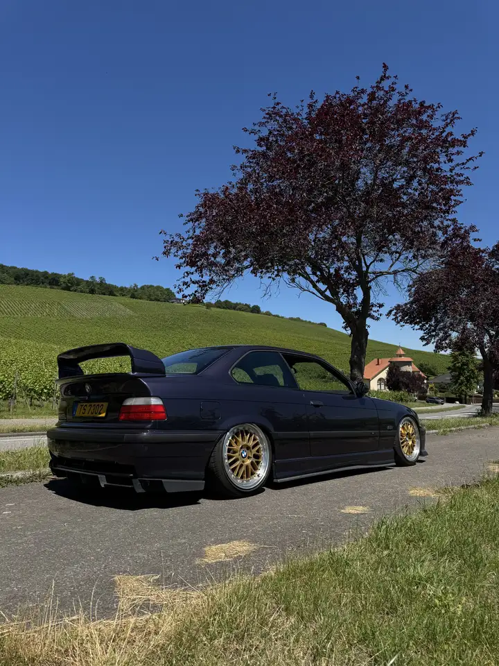 BMW 328i, foto 2