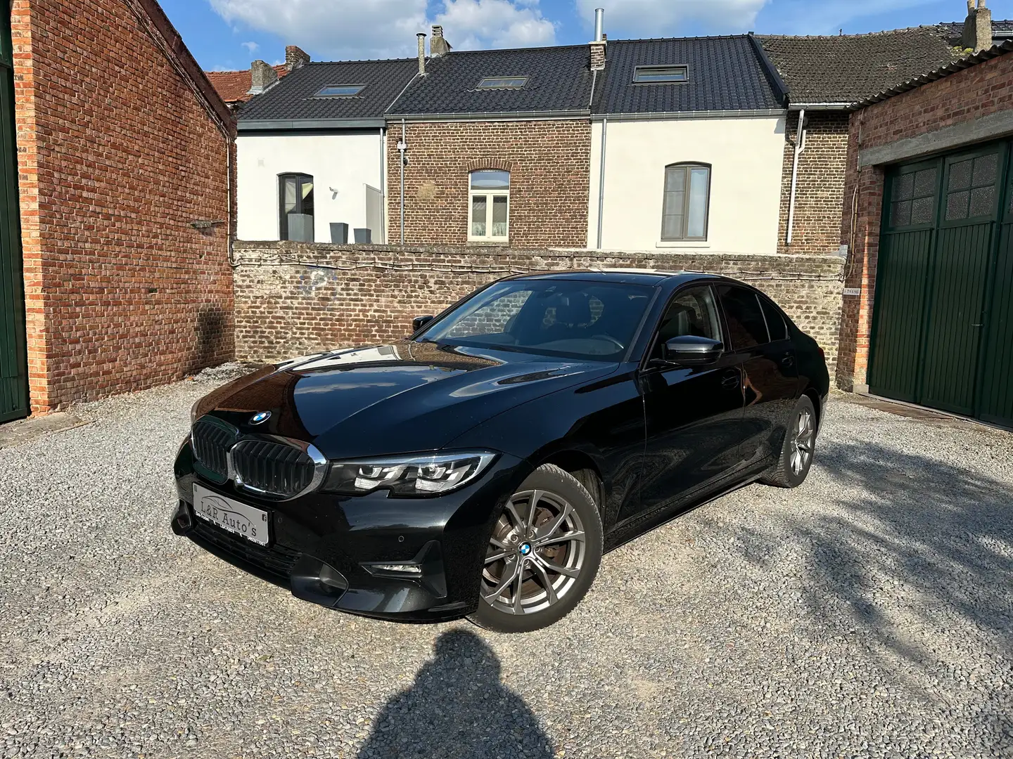 BMW 320 320iXAS OPF Zwart - 1