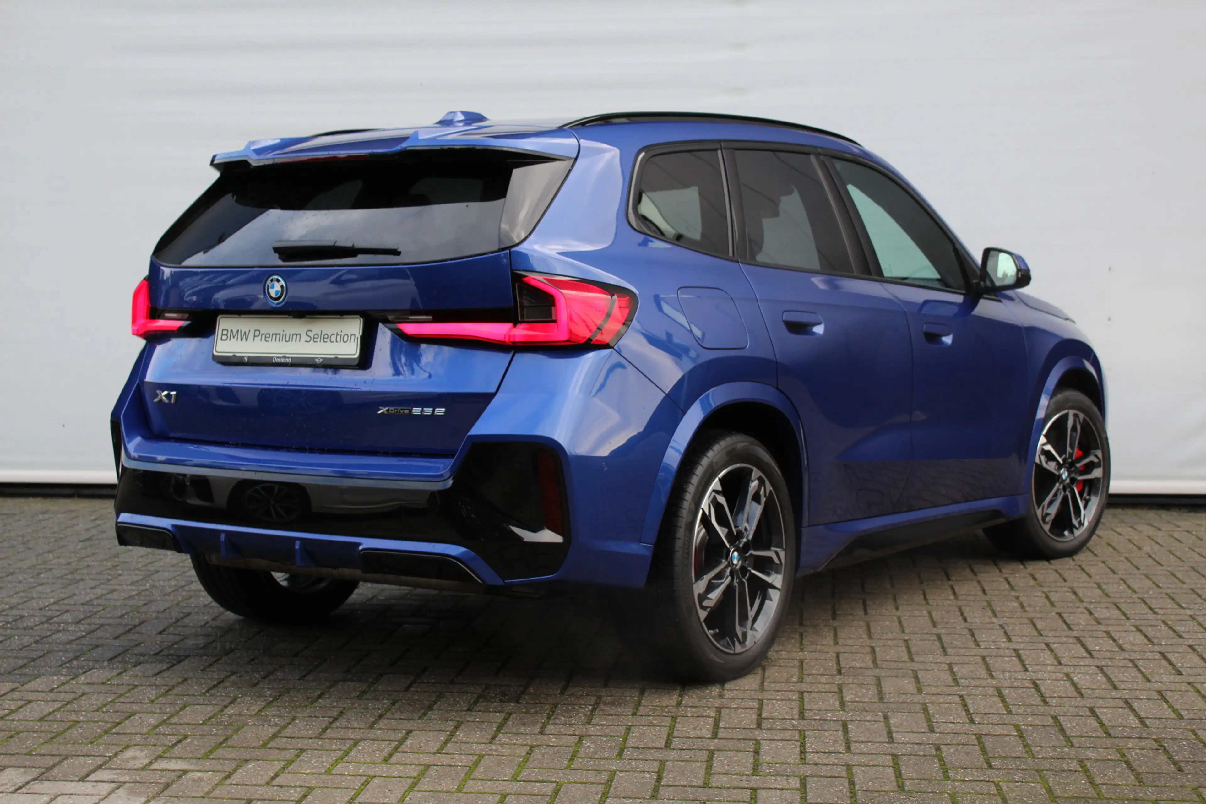 BMW X1 xDrive25e M Sport Automaat / Trekhaak / Panoramada — photo 2