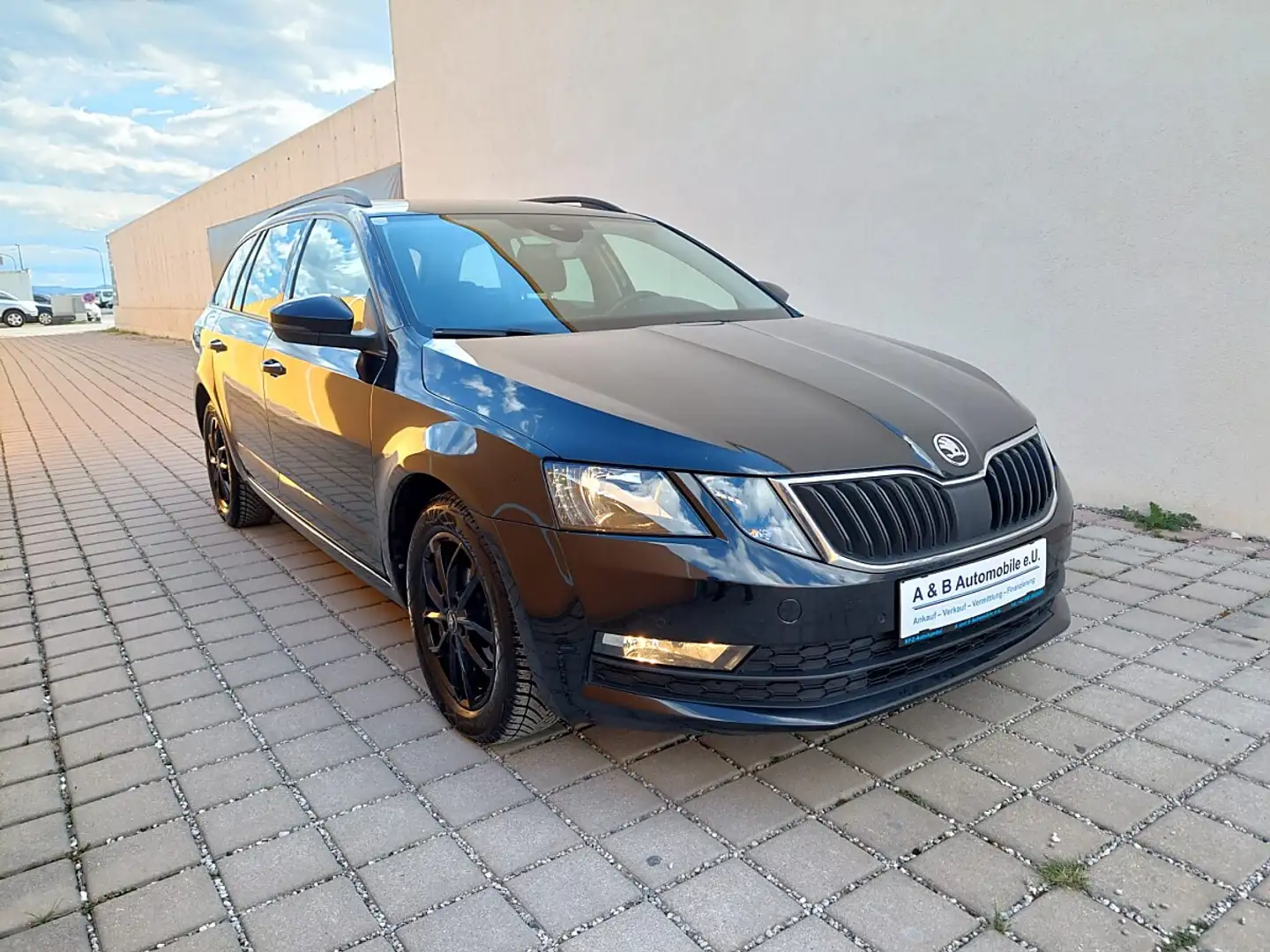 Skoda Octavia Finanzierung möglich Schwarz - 2