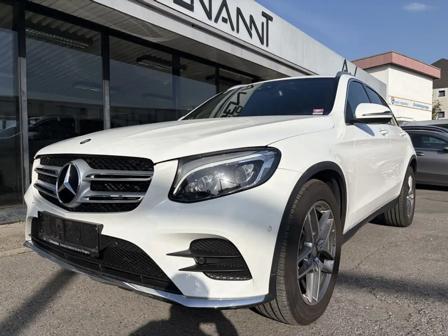 Mercedes-Benz GLC 220 d 4Matic (253.905) Weiß - 2