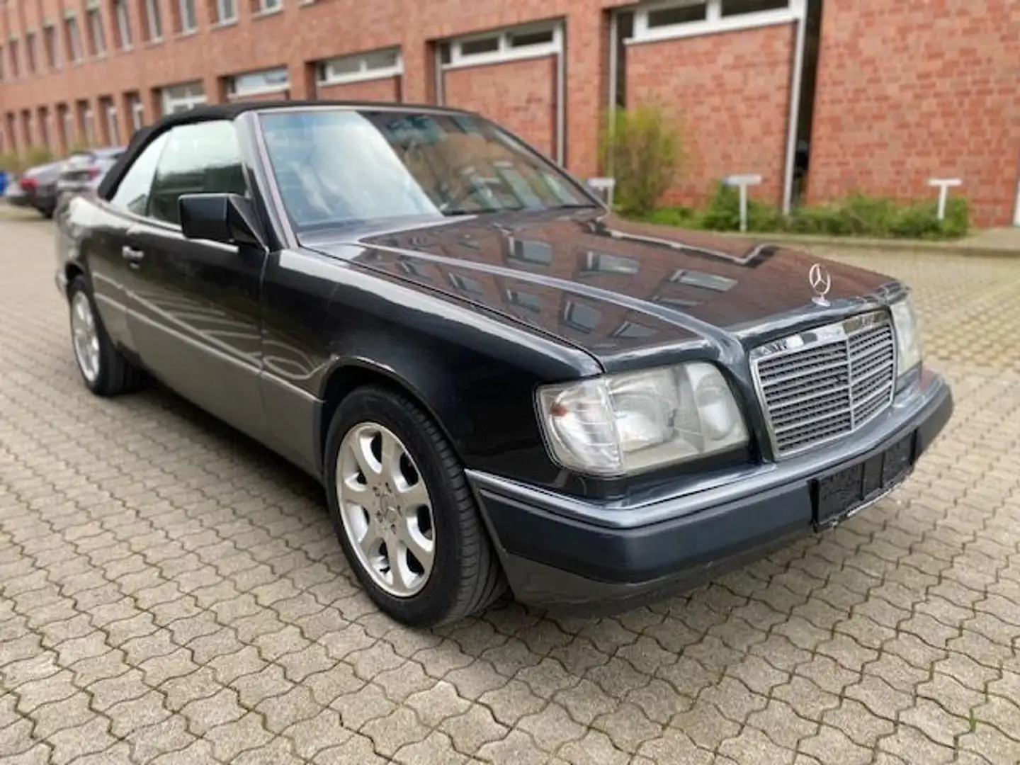 Mercedes-Benz 300 CE 24V Cabrio, Klima, Projekt,Angebot! Noir - 1