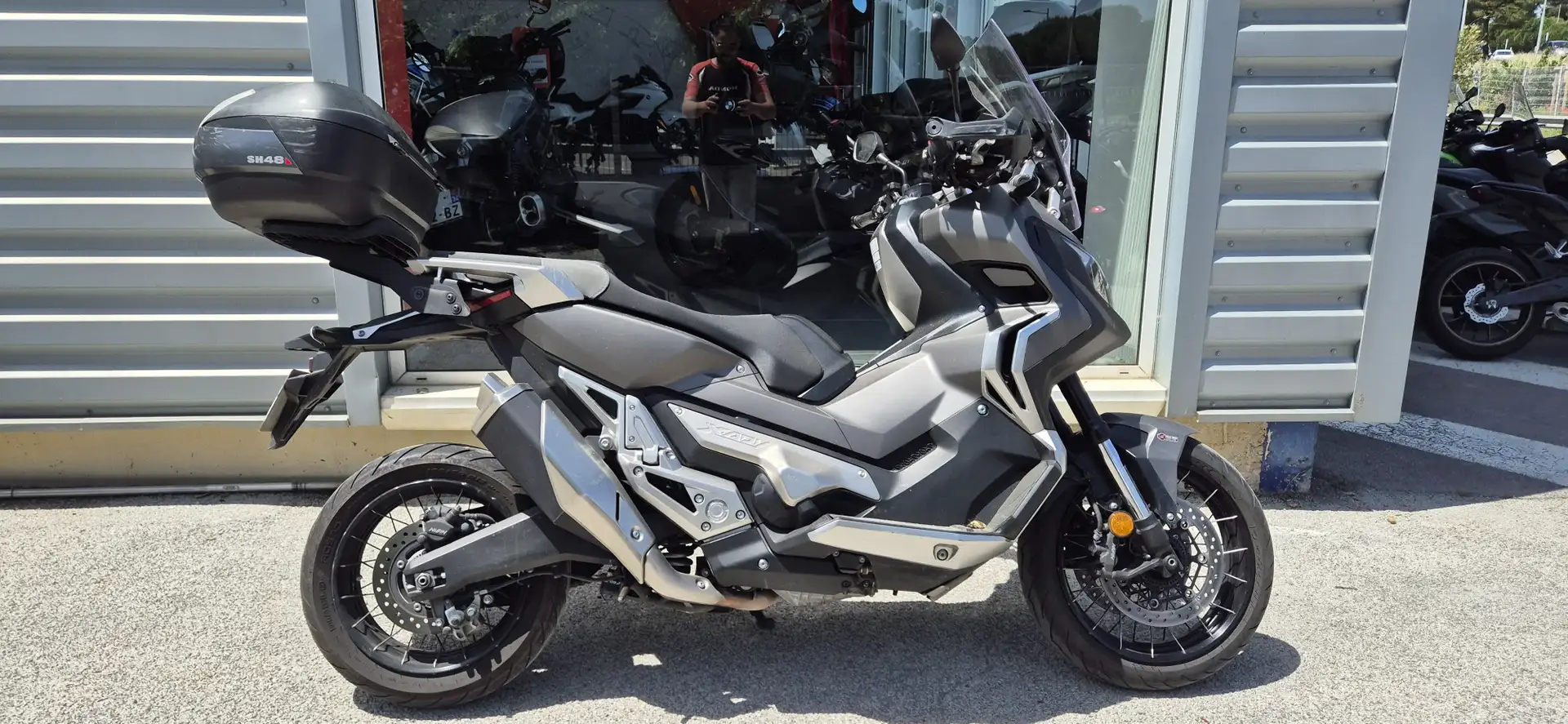 Honda X-ADV Grau - 1