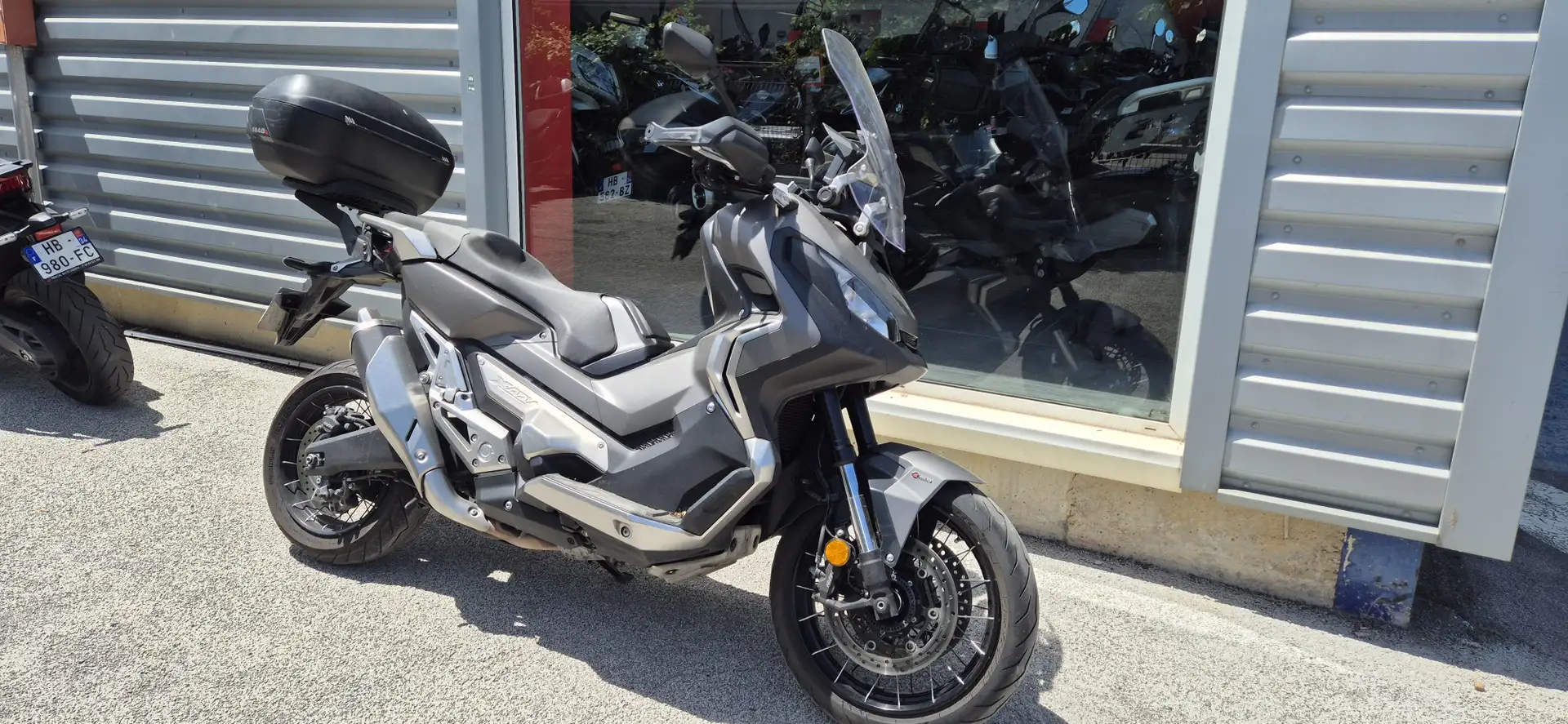 Honda X-ADV Grau - 2