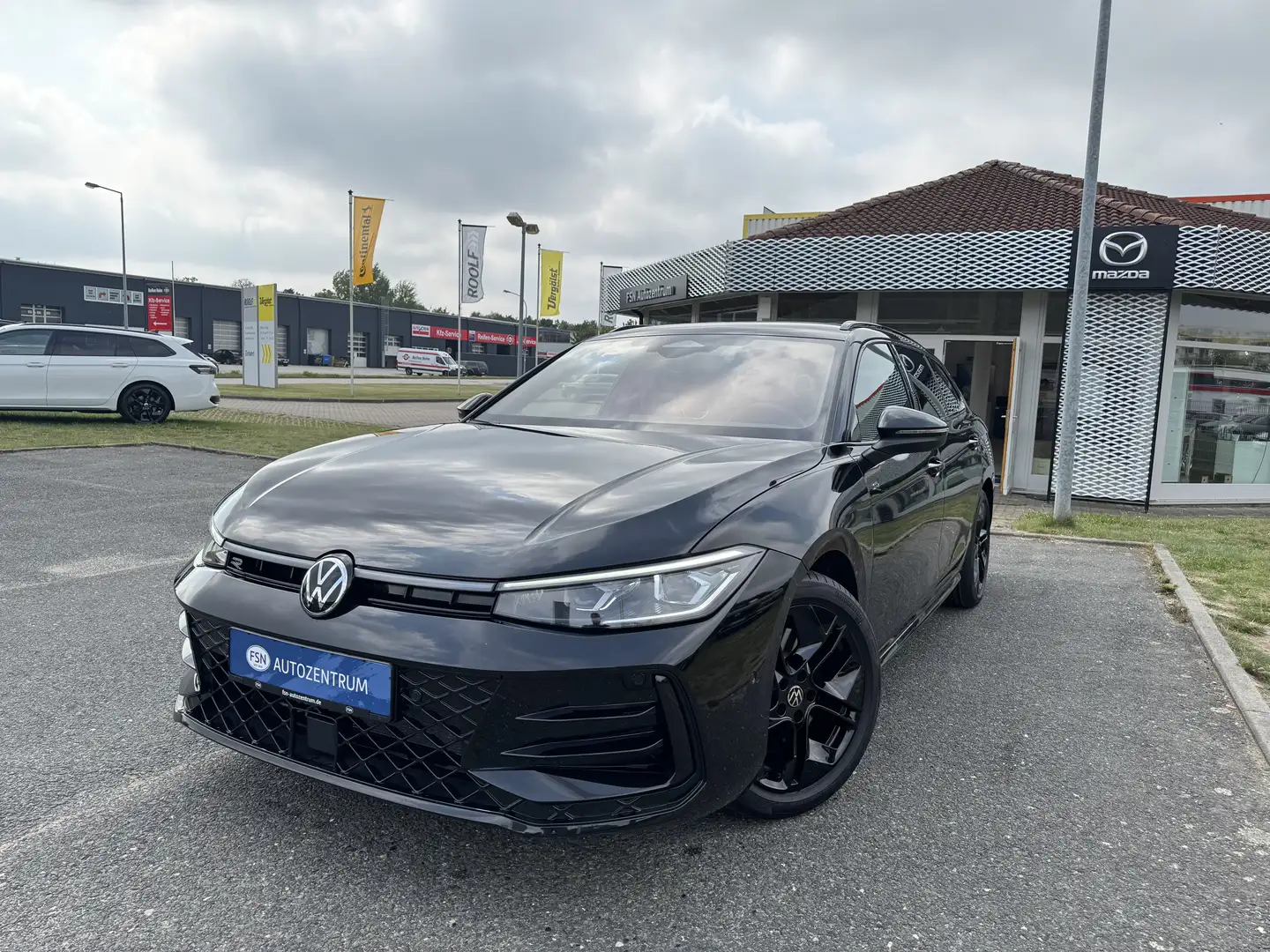 Volkswagen Passat Variant 2.0 TDI 4M AT R-Line Black Line AHK Stdh. Noir - 1