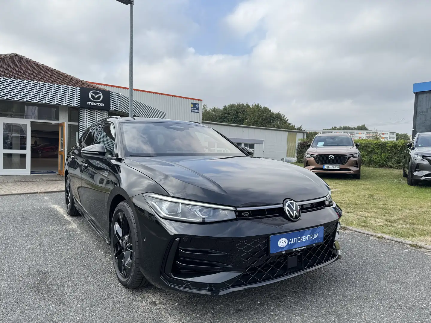 Volkswagen Passat Variant 2.0 TDI 4M AT R-Line Black Line AHK Stdh. Noir - 2