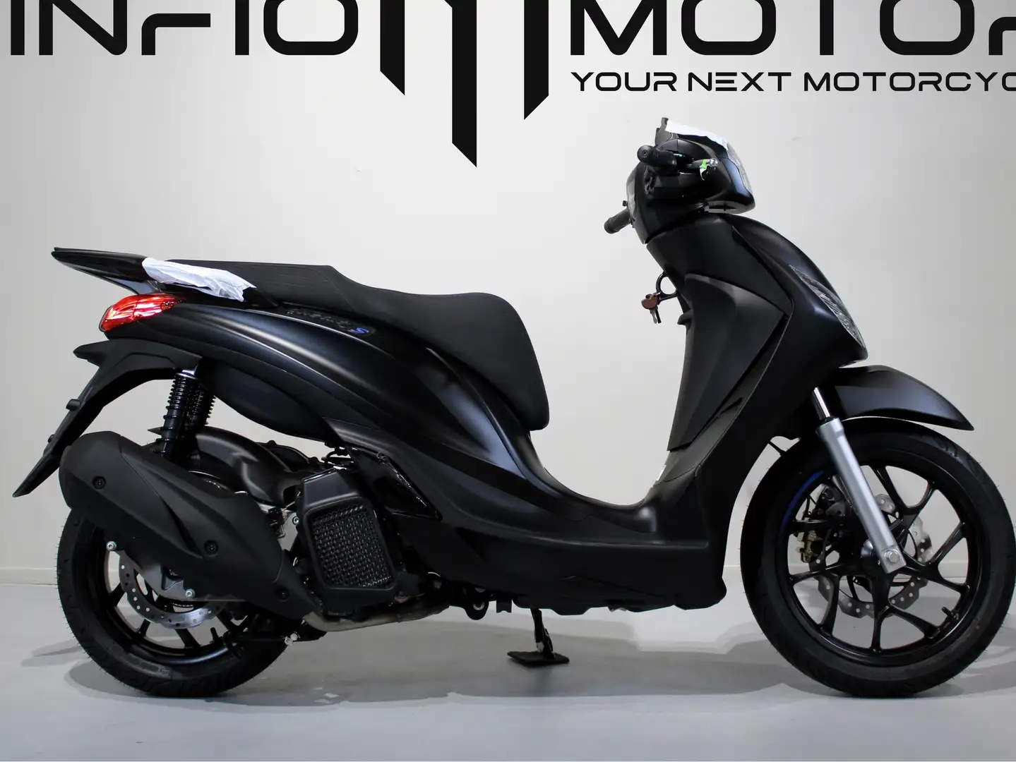 Piaggio Medley 125 S - 1