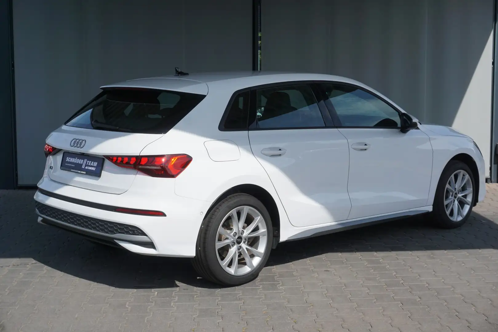 Audi A3 Sportback 35 TFSI S tronic advanced LED ACC Key Bianco - 2