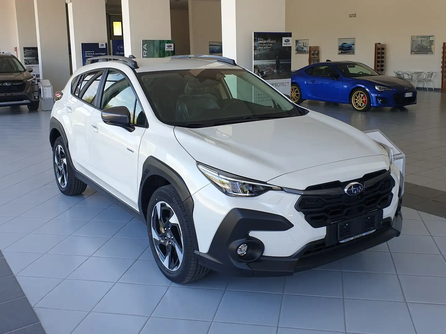 Subaru Crosstrek 2.0 e-Boxer - STYLE XTRA Weiß - 2