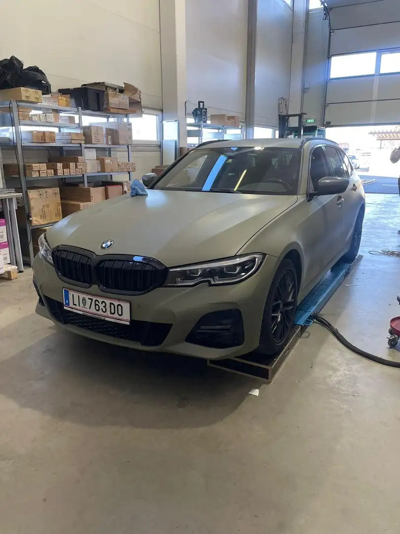 BMW 320 320d xDrive Touring M Sport Aut. - 1