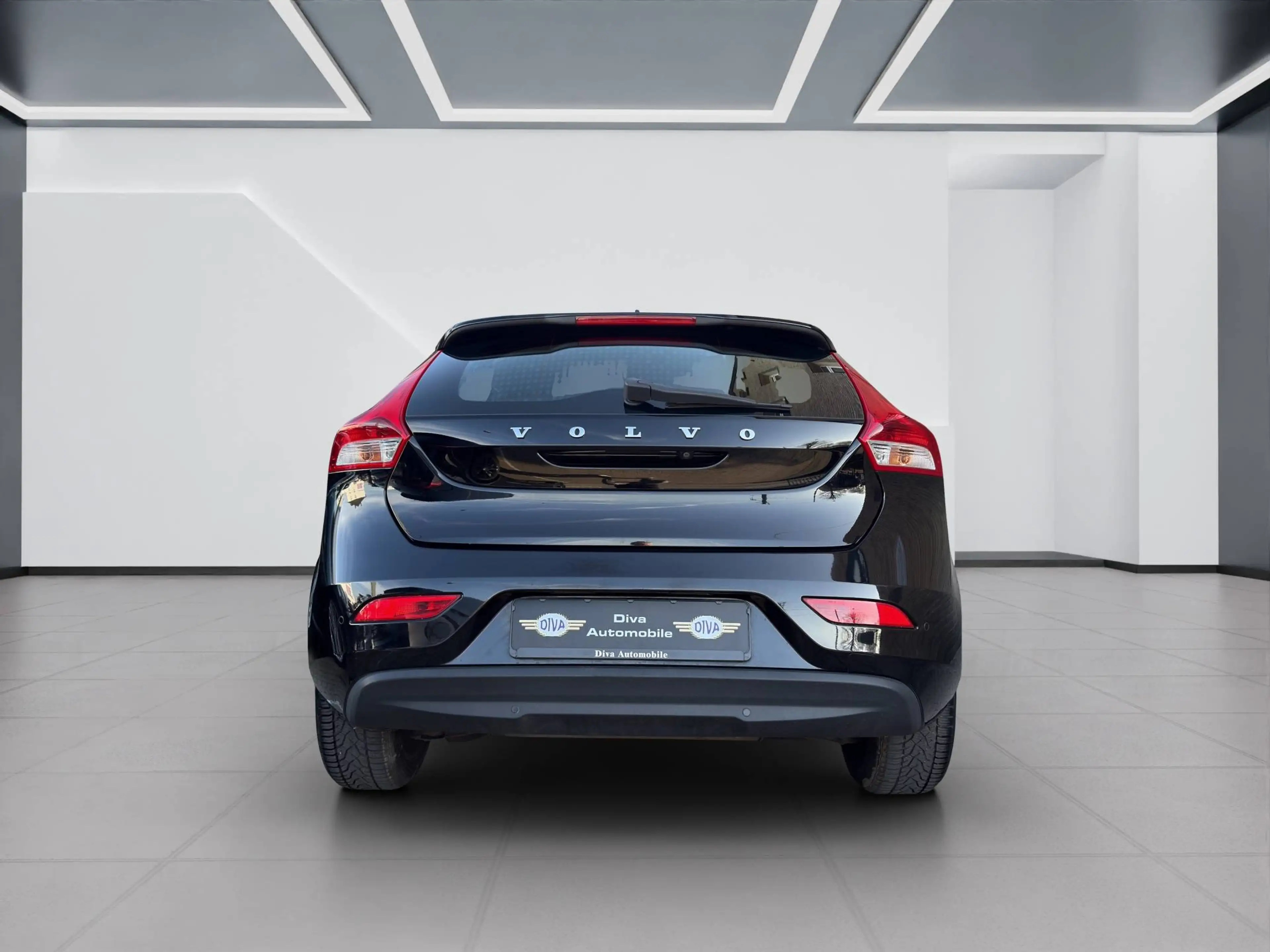Volvo V40 1.5 You! — photo 6