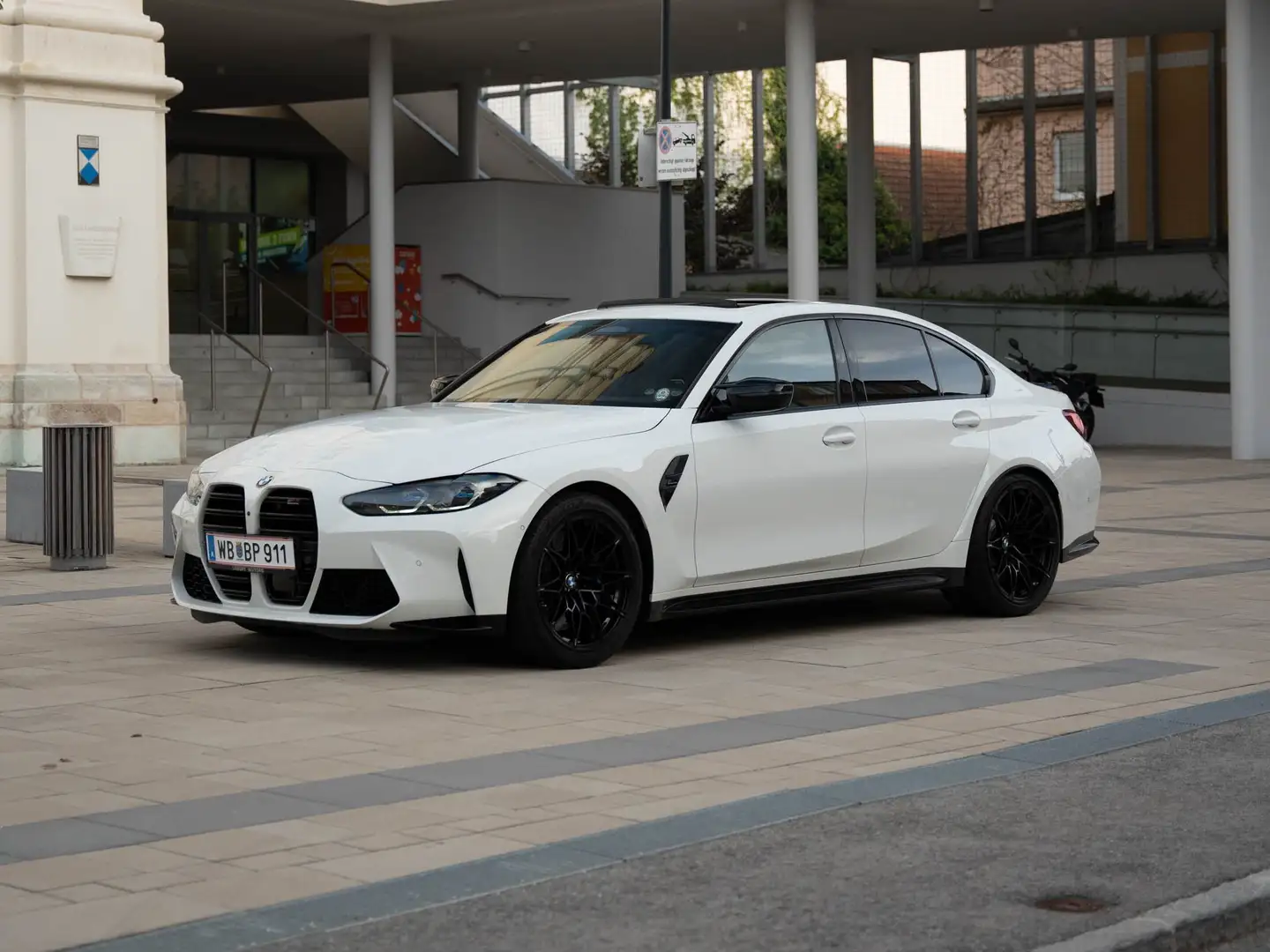 BMW M3 Competition Blanc - 2