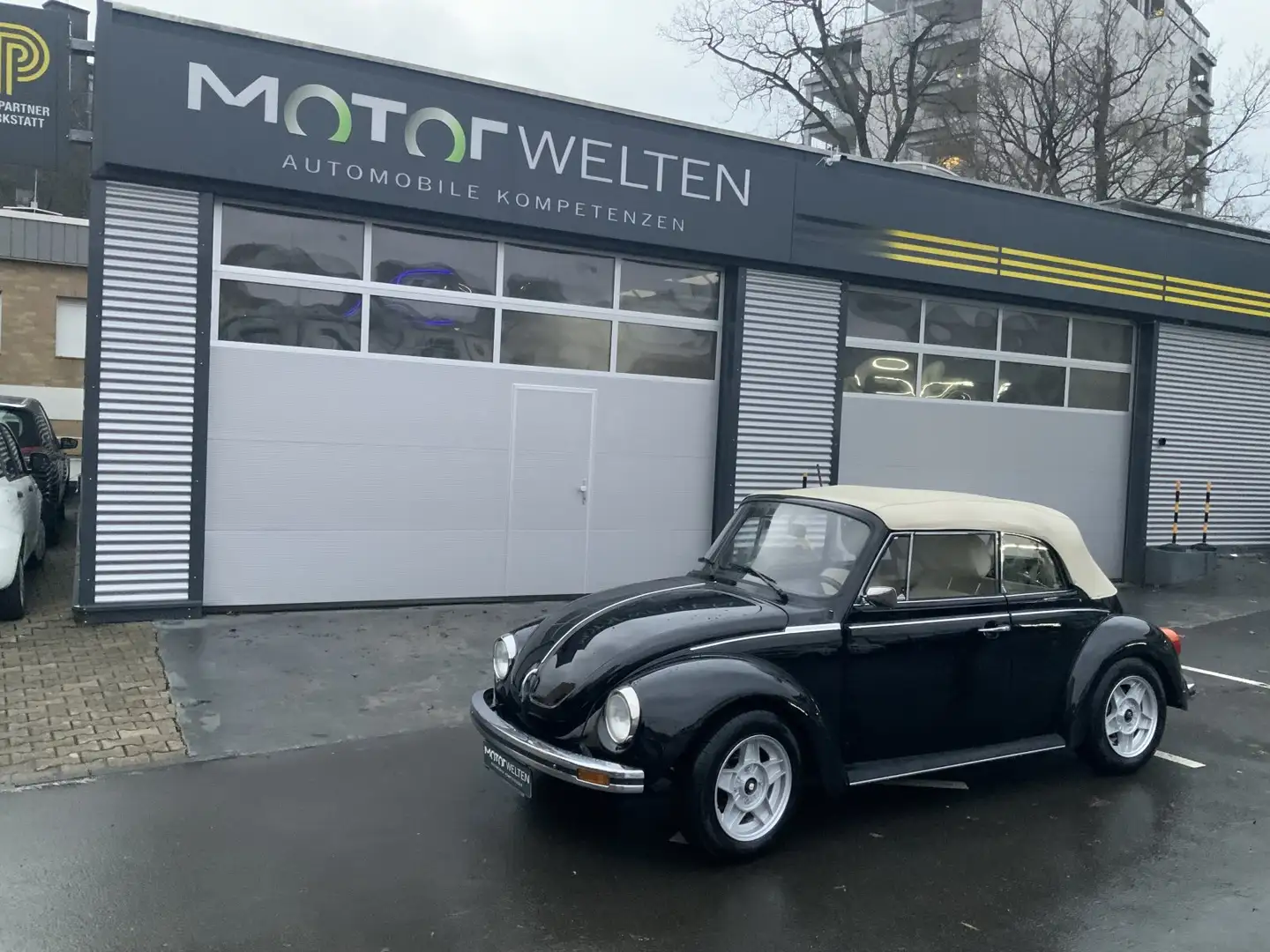 Volkswagen Käfer 1303 Чорний - 1
