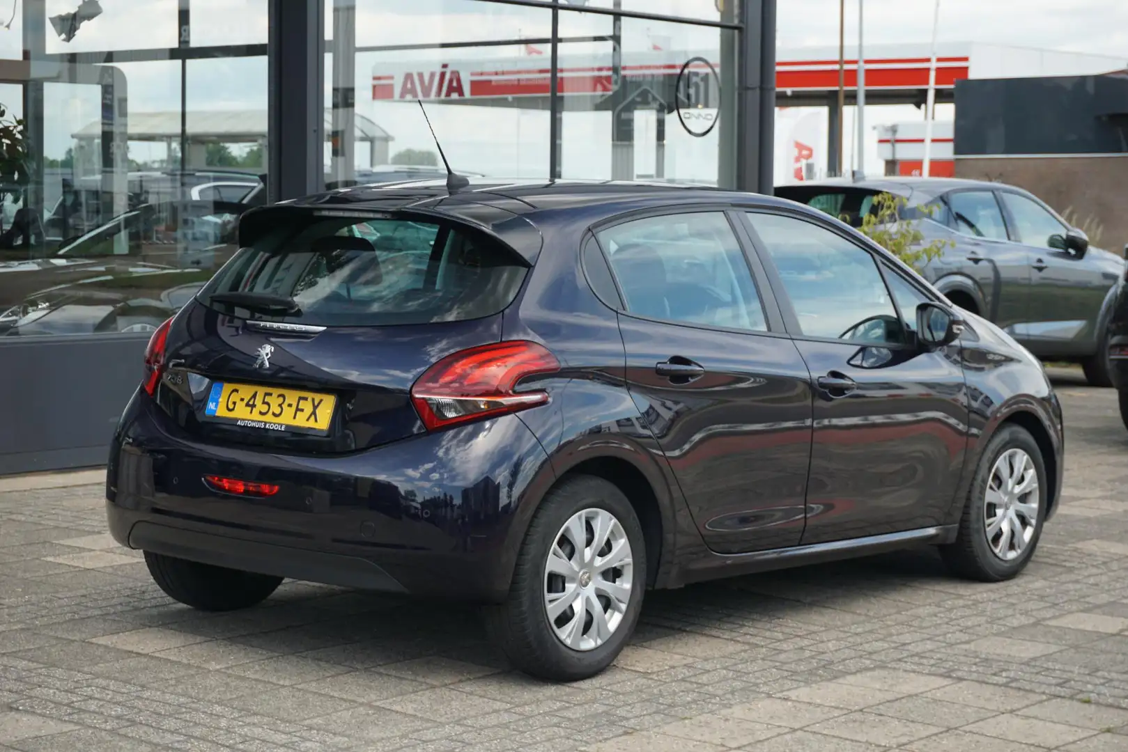 Peugeot 208 1.2 PureTech Blue Lease Active | Carplay | Cruise Blauw - 2