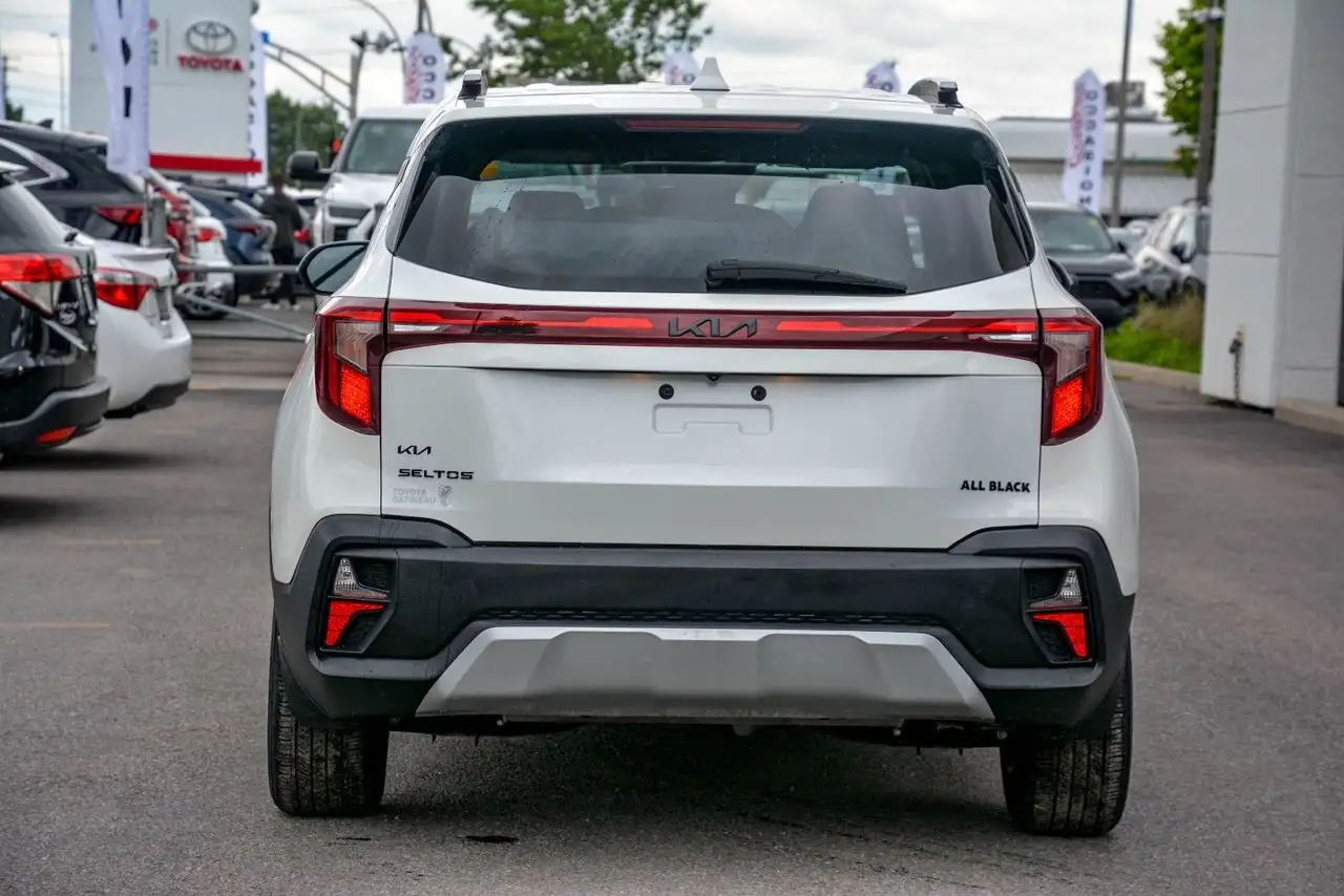 Kia Seltos снимка Kia Seltos