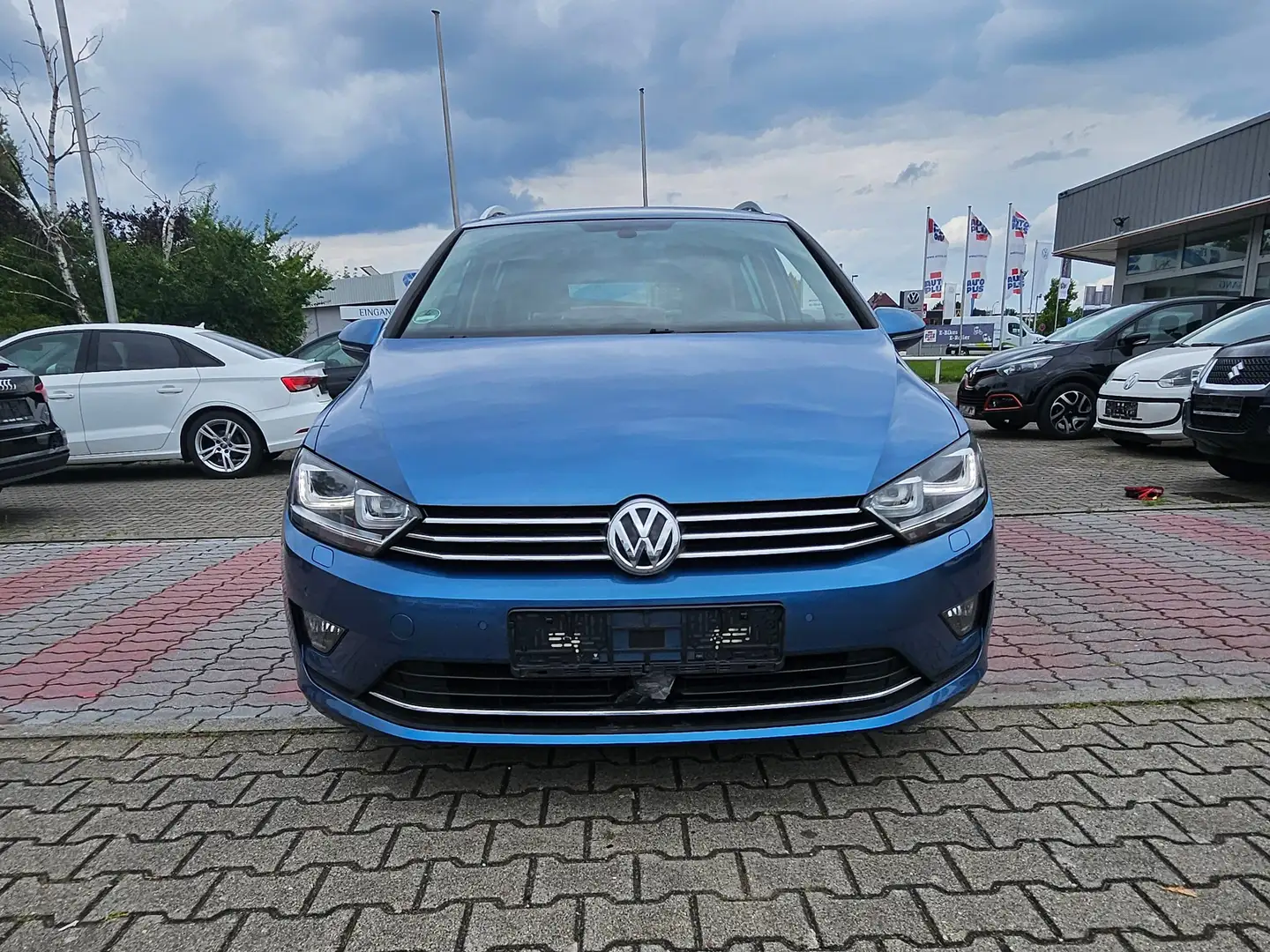 Volkswagen Golf Sportsvan Highline BMT/Start-Stopp Modrá - 2