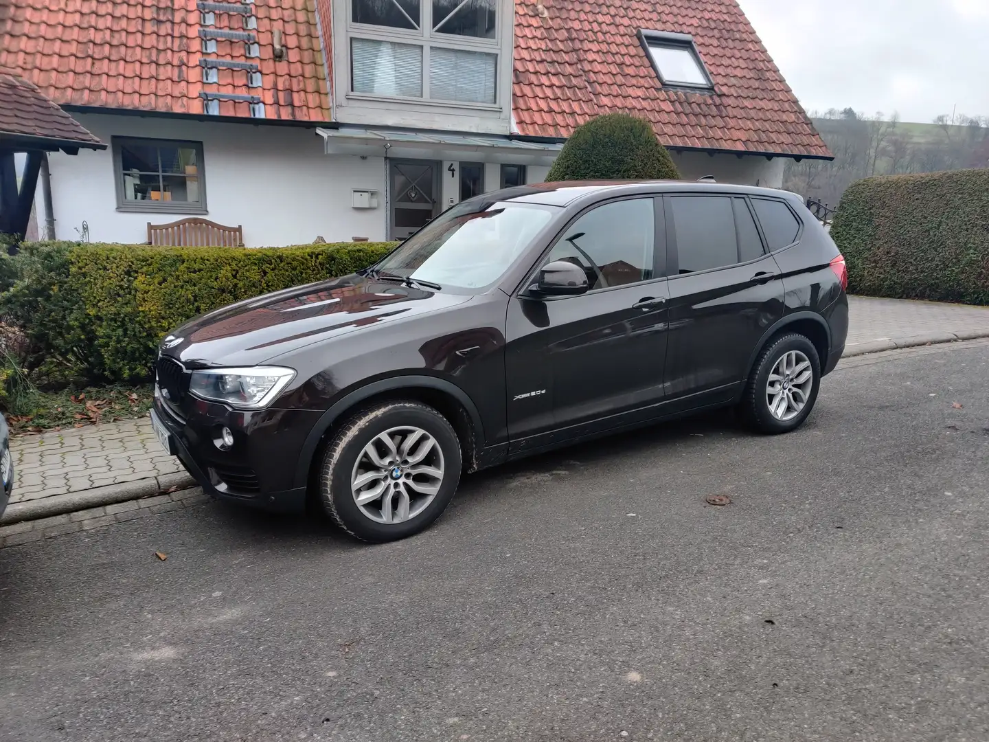 BMW X3 xDrive 20 d Braun - 2