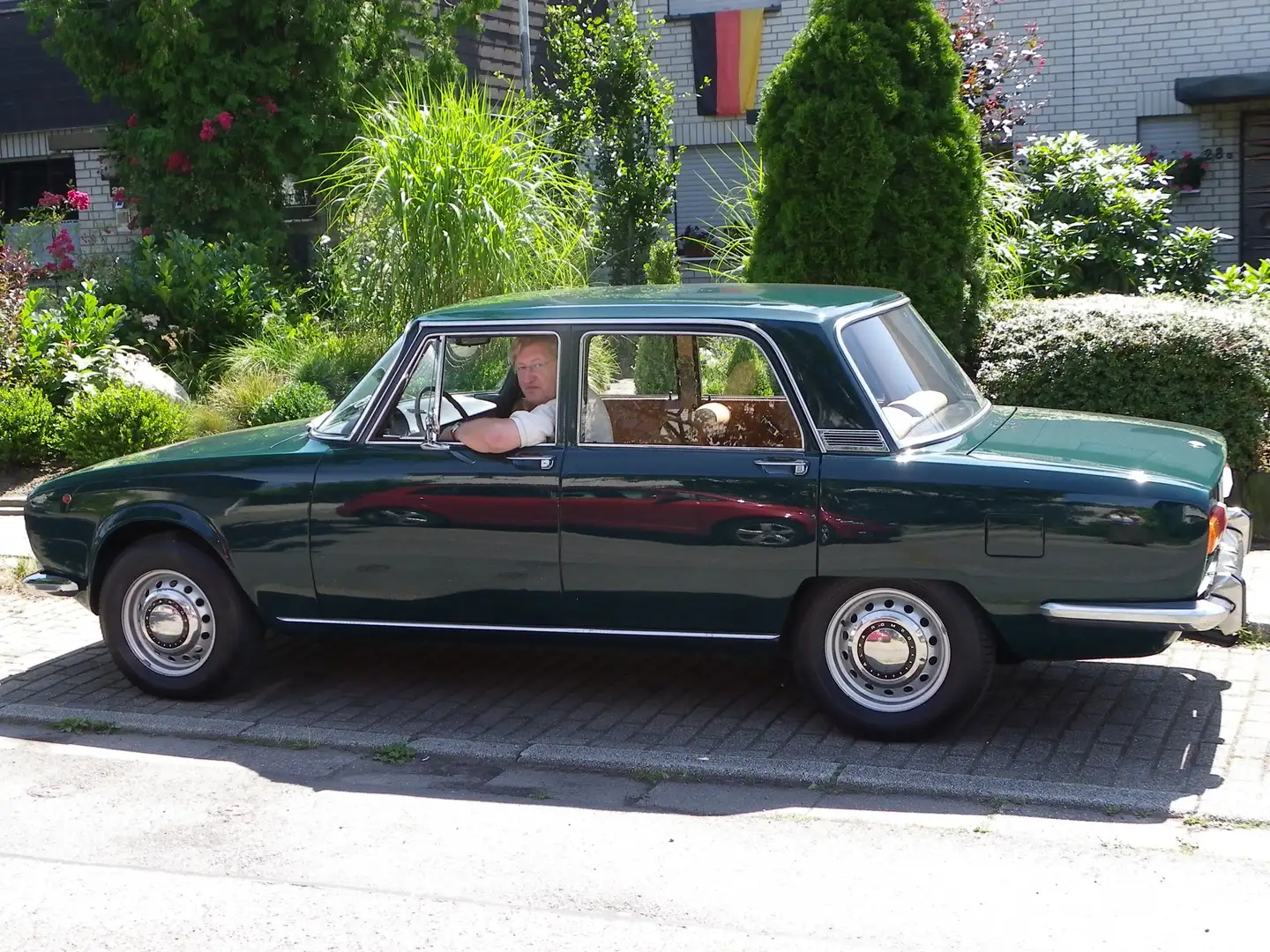 Alfa Romeo 1750 Berlina Grün - 2