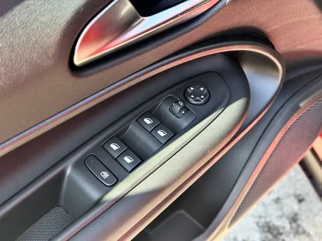 Jeep Avenger view 12
