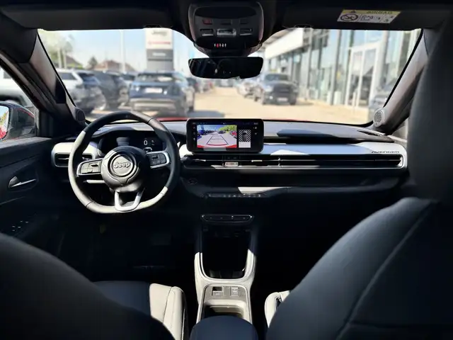 Jeep Avenger view 10