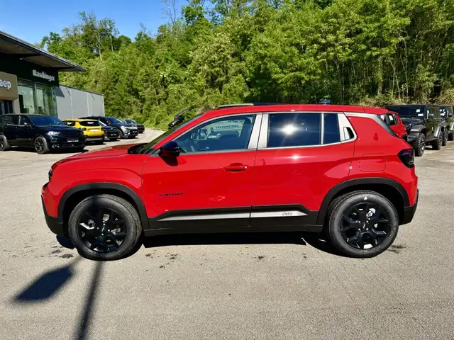 Jeep Avenger view 5