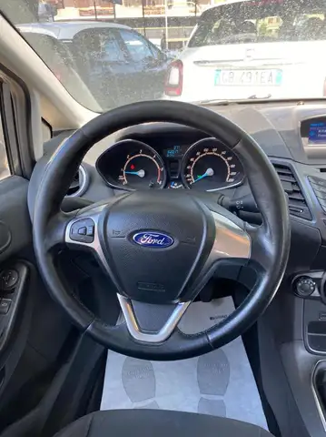 Ford Fiesta view 9