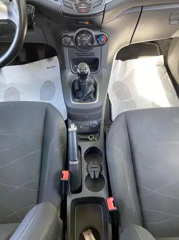 Ford Fiesta view 11