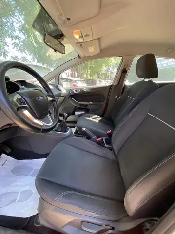 Ford Fiesta view 13
