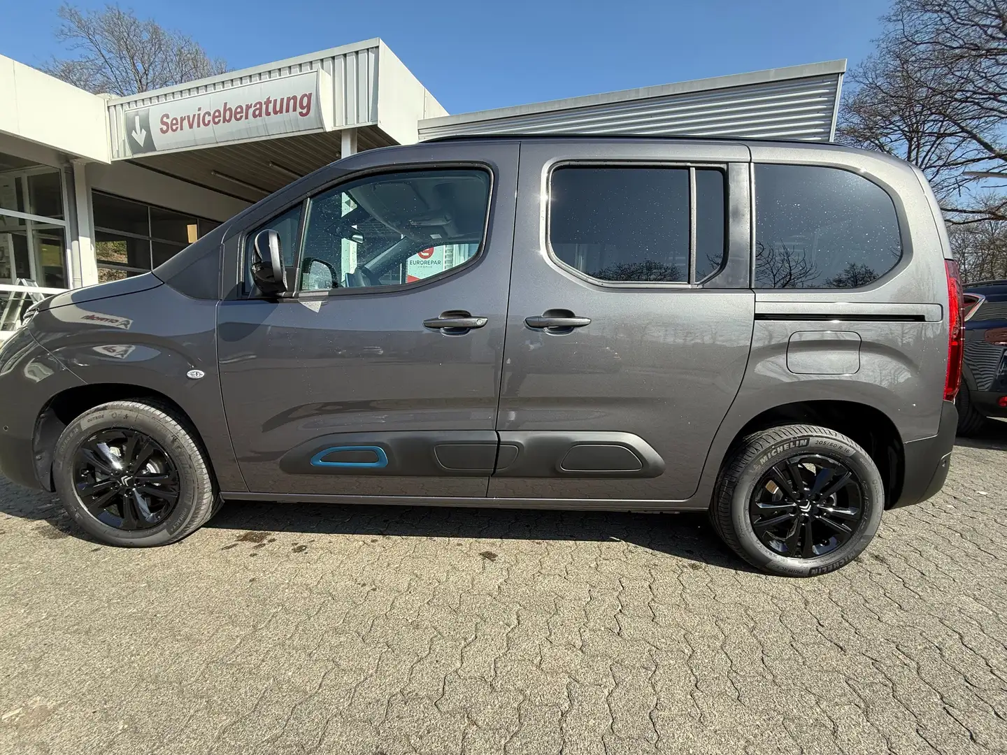 Citroen Berlingo Shine Elektromotor M Grau - 2