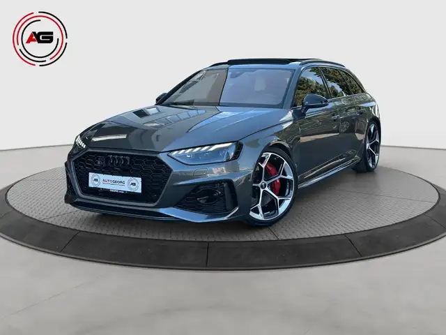 Audi RS4 COMPETITION+ CARBON SCHALEN 360° B&O AHK