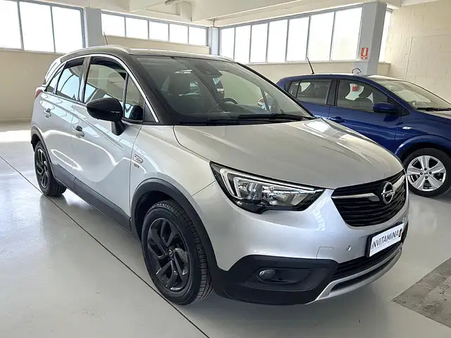 Opel Crossland X 1.2 12V 120 Anniversary