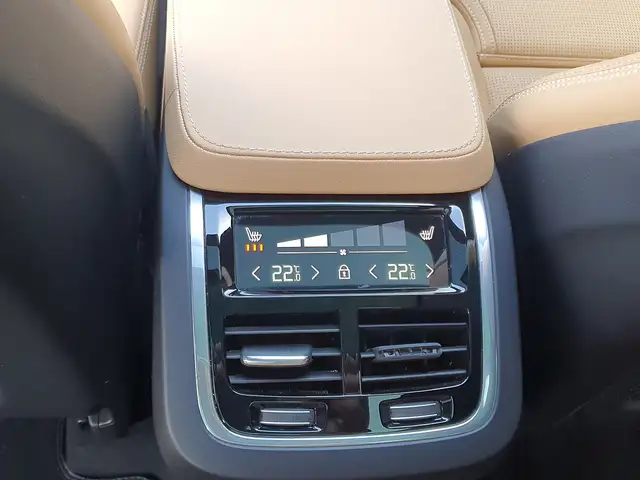 Volvo XC90 B5 AWD Ultra Bright 7-sitzer Ansicht 11