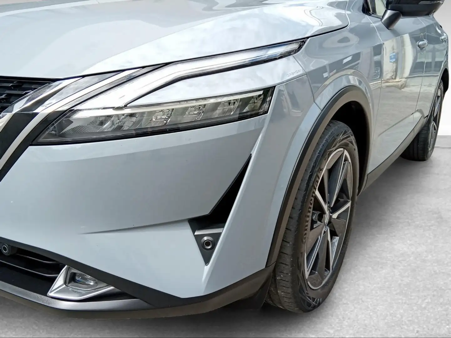 Nissan Qashqai 1.3 Mild Hybrid Tekna Gris - 2