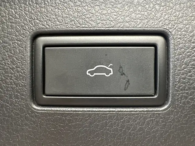 Volkswagen Passat view 7
