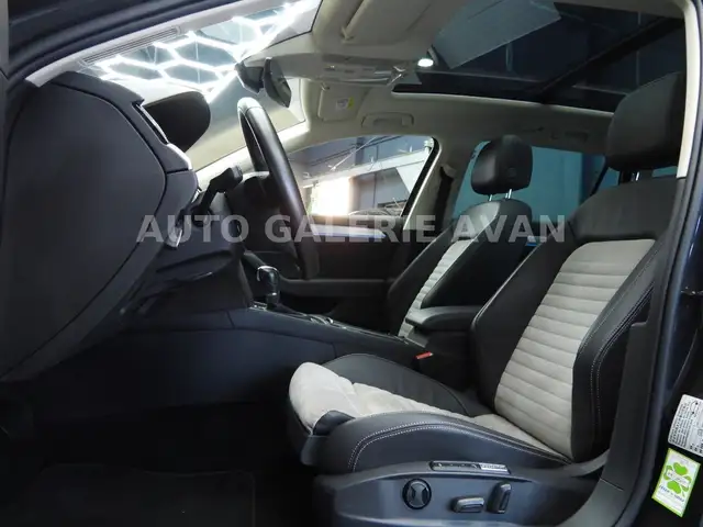 Volkswagen Passat view 10