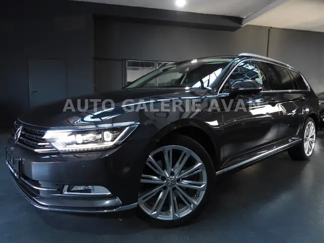 Volkswagen Passat view 7