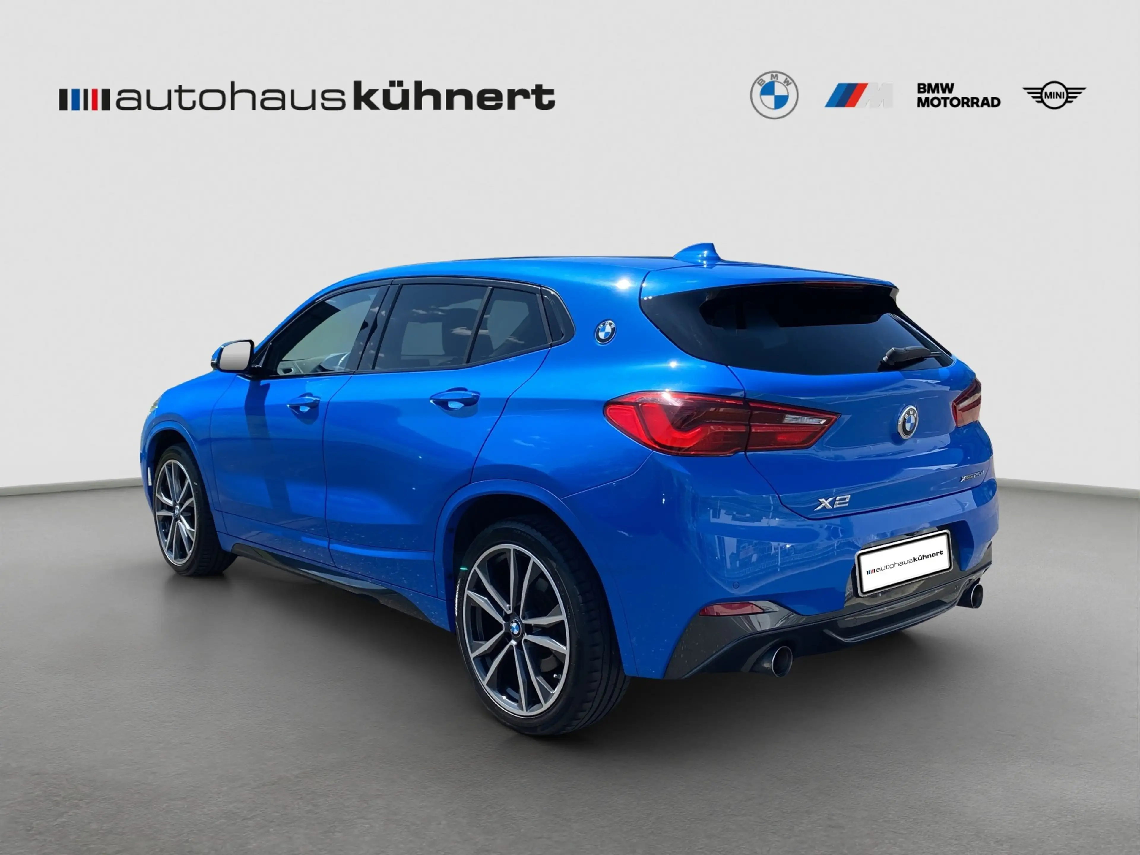 BMW X2 xDrive25d ///M-Sport LED PanoSD SpurAss HUD — photo 5