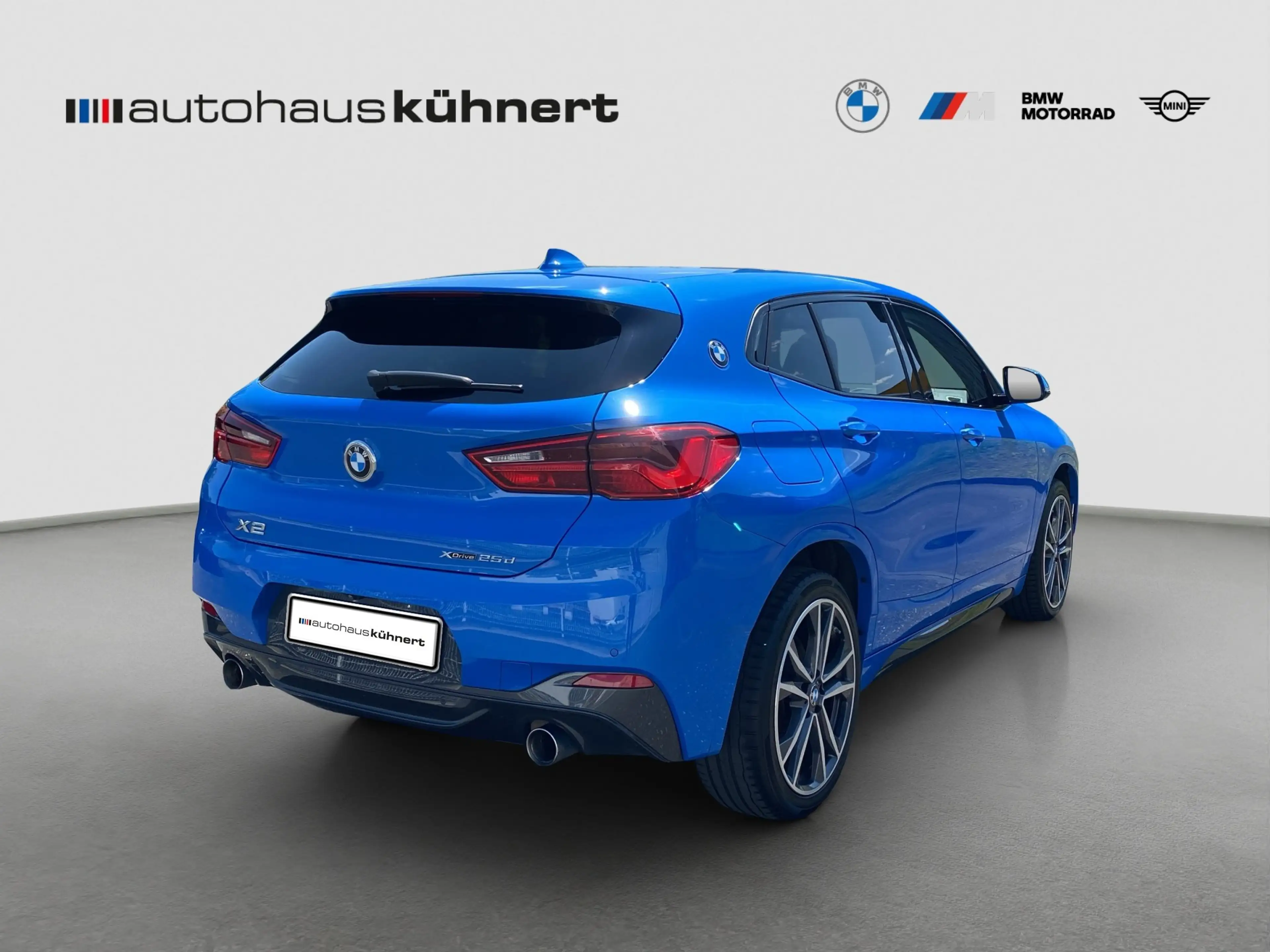 BMW X2 xDrive25d ///M-Sport LED PanoSD SpurAss HUD — photo 7