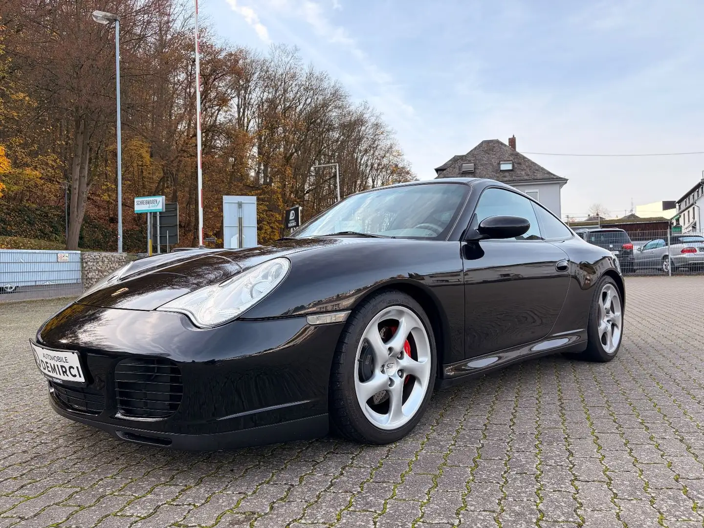 Porsche 911 Carrera 4 S Coupe*Xenon+NAVI+Service PZ NEU* Schwarz - 1