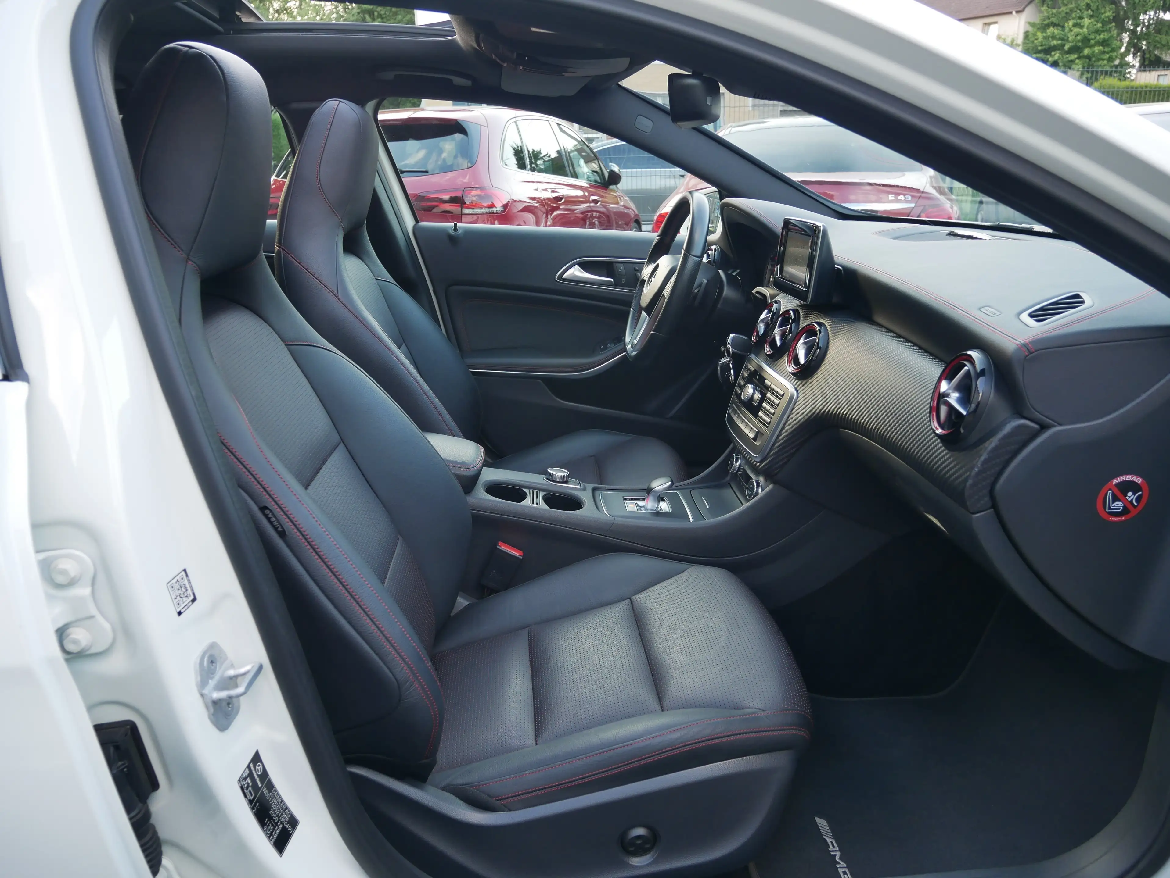 Mercedes-Benz A 45 AMG A 45 AMG 4Matic Bi-Xenon ILS Pano H&K Totwinke Kam — photo 11