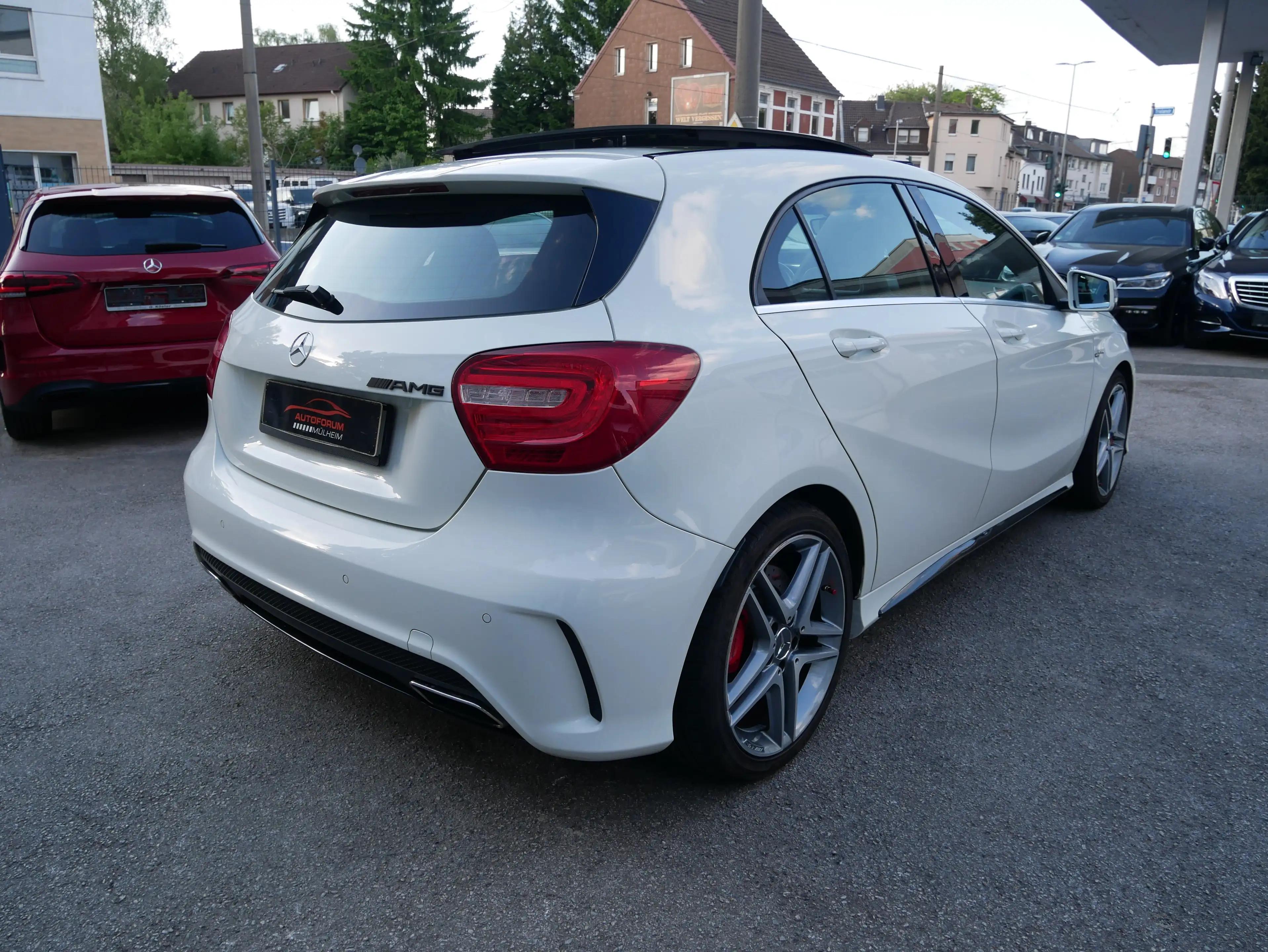 Mercedes-Benz A 45 AMG A 45 AMG 4Matic Bi-Xenon ILS Pano H&K Totwinke Kam — photo 5