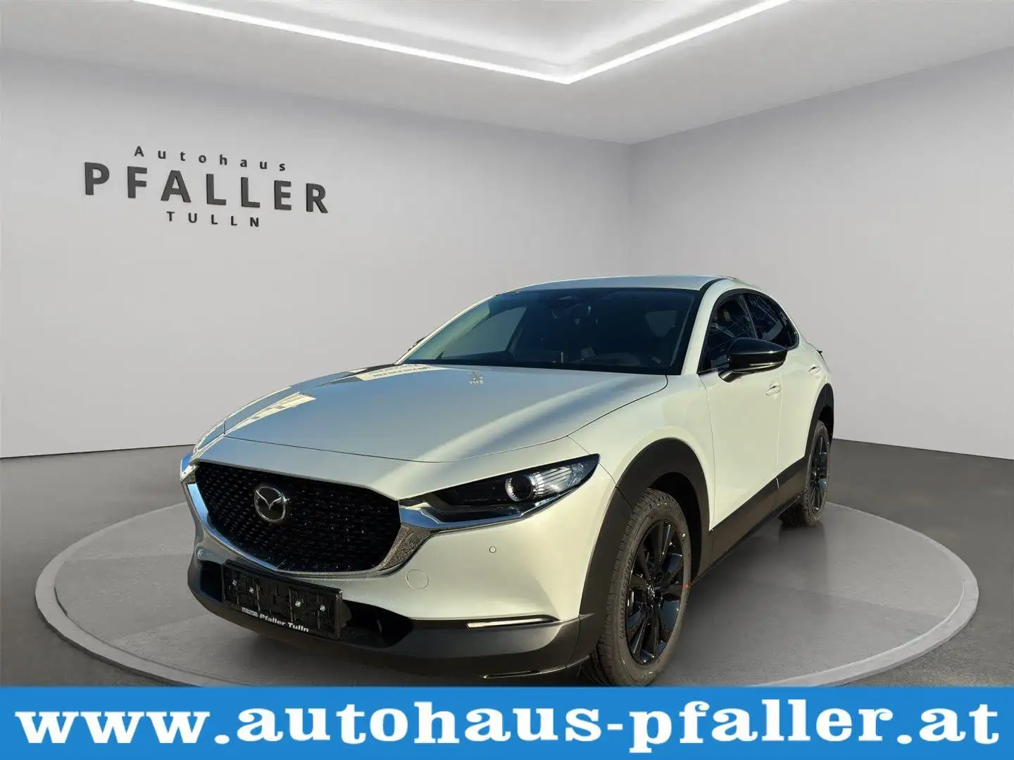 Mazda CX-30 e-Skyactive G140 Homura Weiß - 1