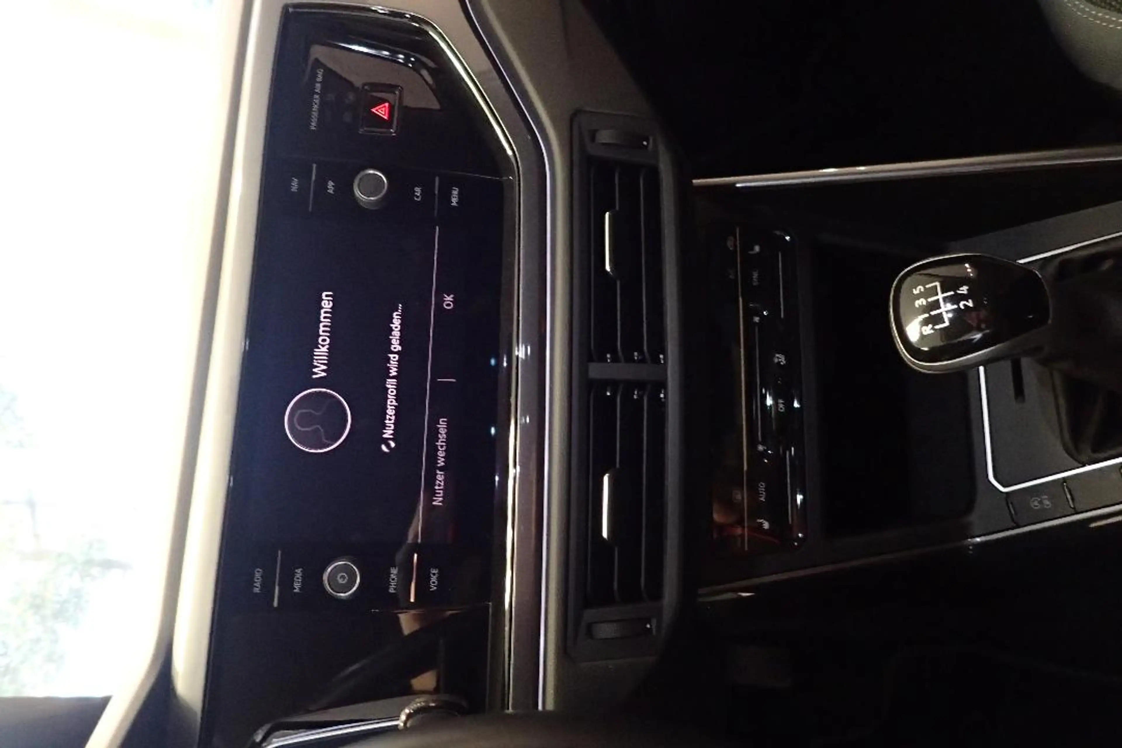 Volkswagen Polo Style TSI MATRIX-LED NAVI WINTERPAKET ACC — photo 15