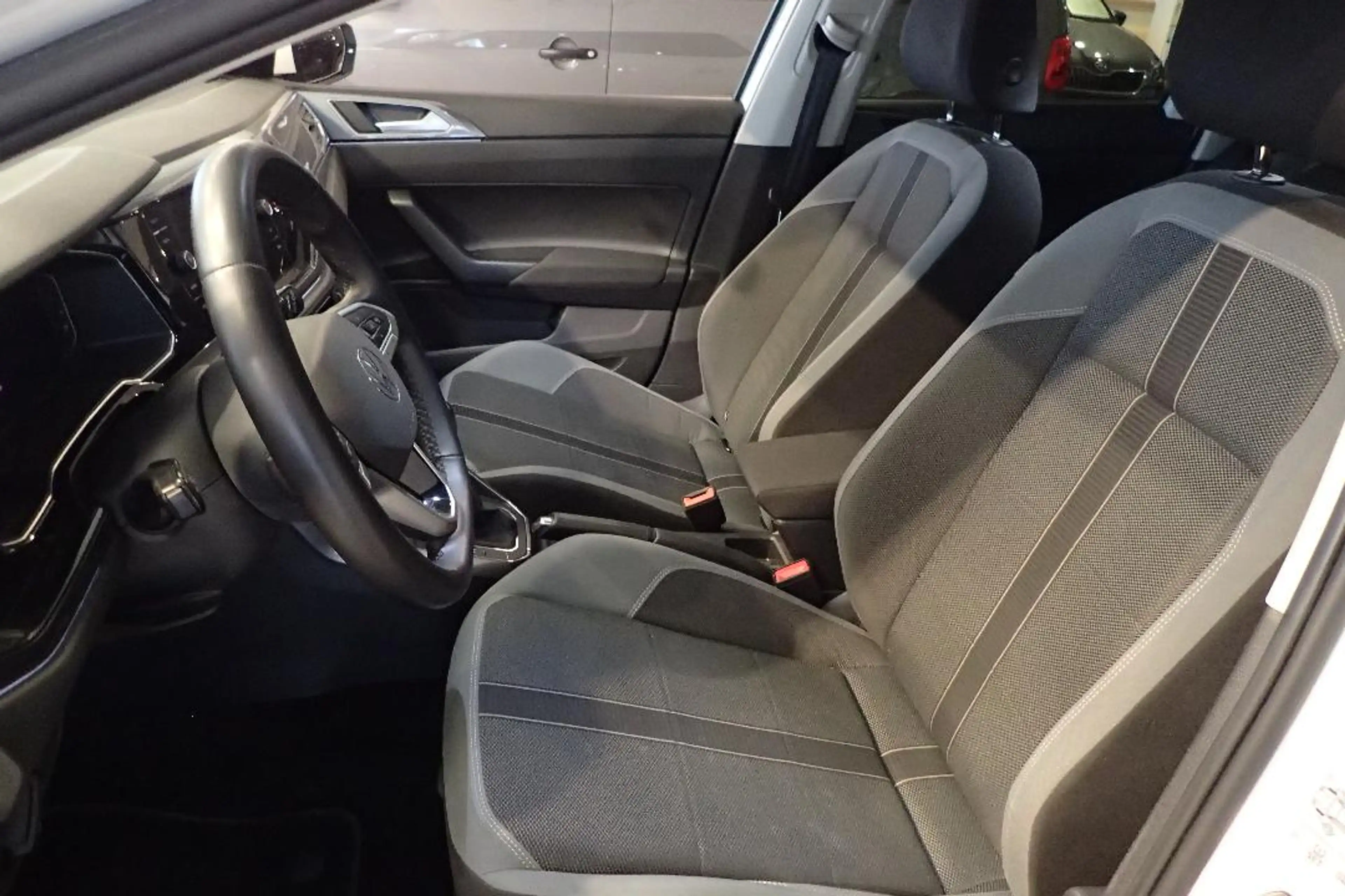 Volkswagen Polo Style TSI MATRIX-LED NAVI WINTERPAKET ACC — photo 11