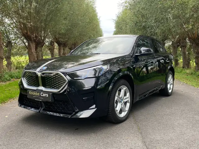 BMW iX2 M Edition,Leder Sport,Navigatie,Harmon muziek,LED Lichten,Camera,Elektrische koffer,Privacy Glas,Aluminum Sportvelg