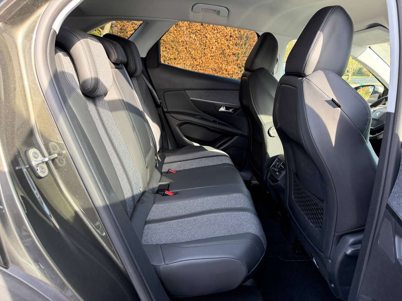 Peugeot 3008 2021 — photo 11 sur 25