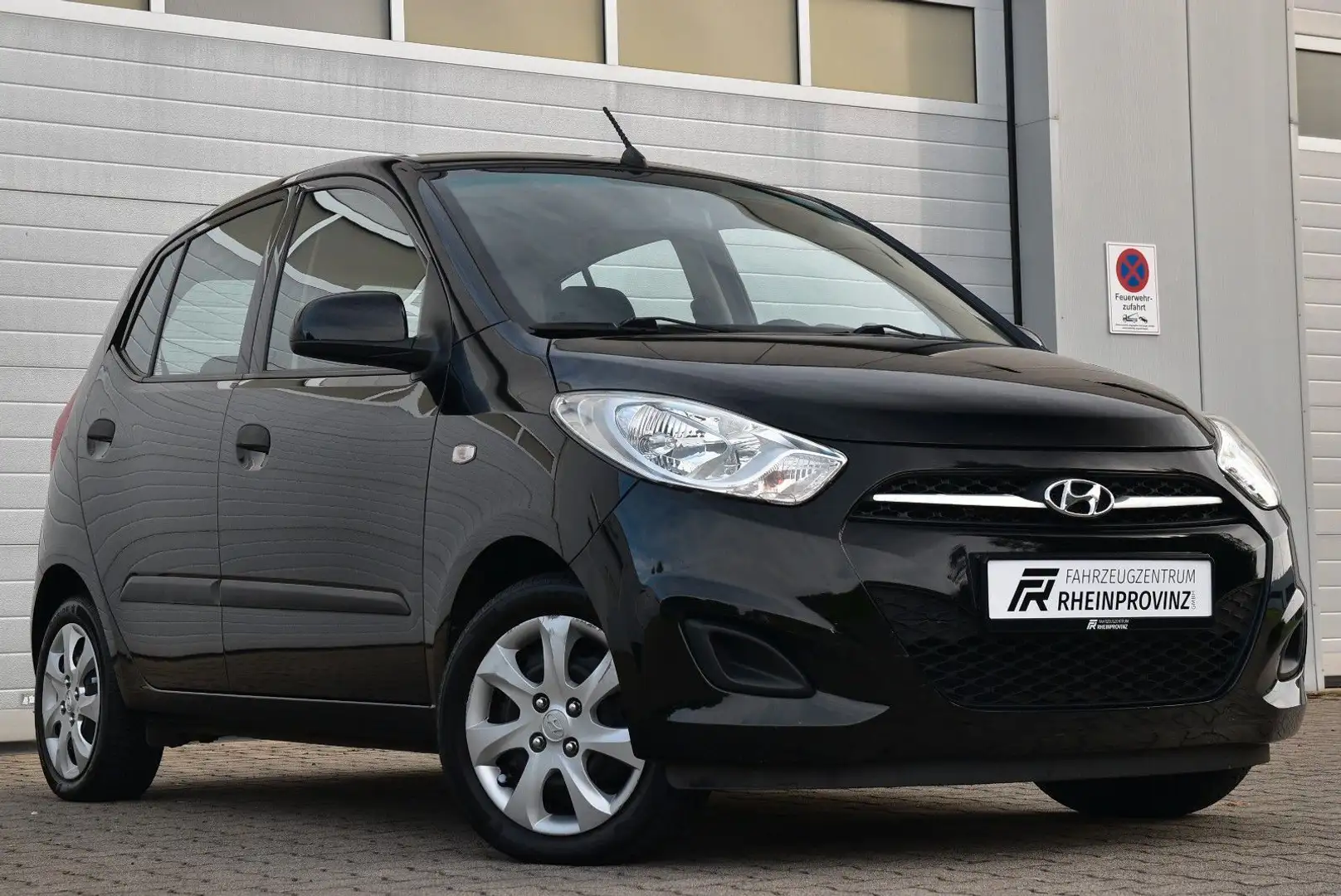 Hyundai i10 5 Star Edition Klima/Navi/TÜV 06/2027 Schwarz - 1